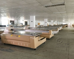 18新利客服与喷绘打印机的不同点