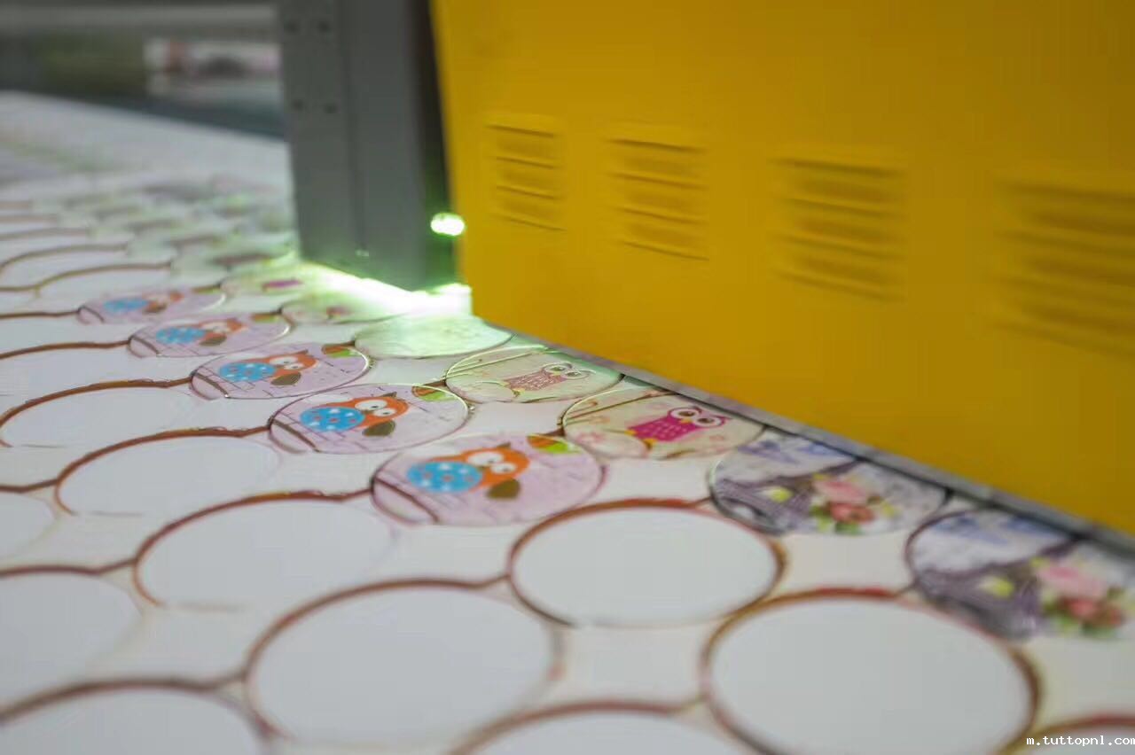 18新利客服|UV平板打印机|万能打印机|平板打印机|UV机|18新利吧|8d|彩印机|平板打印机价格|万能打印机价格|万能彩印机|UV平板机|uv打印机价格|uv打印机多少钱|uv打印机多少钱一台